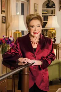 عکس هنرمند Mary Higgins Clark